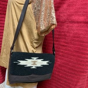 El Paso Saddle Blanket Shoulder Bag